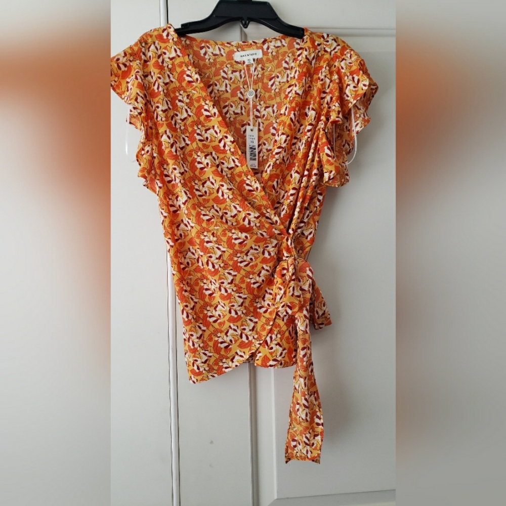 XS Max Studio yellow/orange blouse